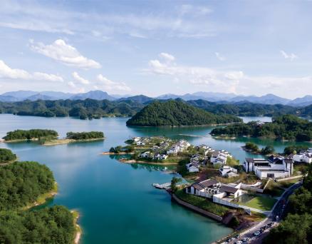 从“观光地”到“目的地”：一座小镇的康养体旅进阶路